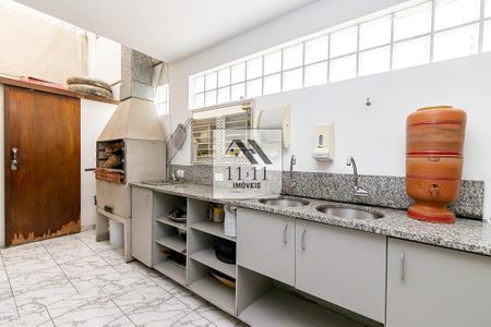 12_photo/94dce37c17.7d44486df2fbe63f-ATLAS-b4c82678-18da-4a86-9836-a7a321584dbd.jpg de casa à venda com 5 quartos, 255m² em Água Verde, Curitiba