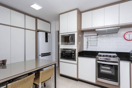 3_photo/94dce37c65.64df3d9c12cc169f-ATLAS-c94ccf7c-b0de-46f5-b63d-9524a91f2b53.jpg de apartamento à venda com 3 quartos, 106m² em Água Verde, Curitiba