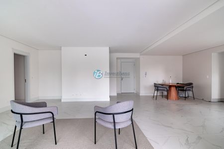 12_photo/94dce37c75.960647f36916eaed-ATLAS-c6dfe123-50cb-4a01-8fa2-a2dfbddbee38.jpg de apartamento à venda com 3 quartos, 138m² em Água Verde, Curitiba