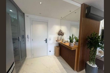 13_photo/94dce37cad.dfe544c85b6378e5-ATLAS-7a4b4902-4b8c-486f-80c6-e5c61e54e155.jpg de apartamento à venda com 2 quartos, 91m² em Água Verde, Curitiba