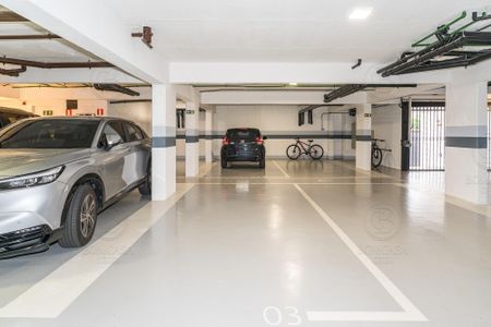 4_photo/94dce37cdb.ab90d9c07dc01a87-ATLAS-14f183d4-4b27-43fe-bcb4-692d564caa6f.jpg de apartamento à venda com 3 quartos, 145m² em Água Verde, Curitiba