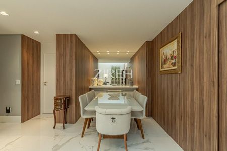 8_photo/94dce37cf7.e2dee8df1601a9ef-ATLAS-306da6c6-bd23-4d7e-a43f-9b622d1679e4.jpg de apartamento à venda com 4 quartos, 342m² em Água Verde, Curitiba