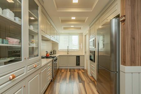 10_photo/94dce37cf7.e2dee8df1601a9ef-ATLAS-a9d9272b-0313-47a1-9c61-1db66574f6f0.jpg de apartamento à venda com 4 quartos, 342m² em Água Verde, Curitiba