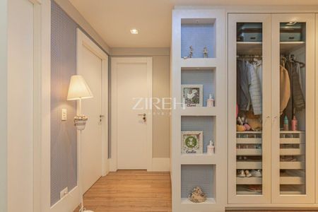 32_photo/94dce37cf7.e2dee8df1601a9ef-ATLAS-fc96d022-3a62-499c-9cdf-e0ed8d6fb153.jpg de apartamento à venda com 4 quartos, 342m² em Água Verde, Curitiba