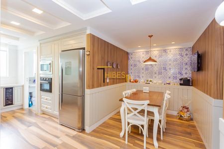 11_photo/94dce37cf9.0fca3daec1aa15fd-ATLAS-1ba998ad-75a3-4072-b520-b3eeca08dff3.jpg de apartamento para alugar com 5 quartos, 300m² em Água Verde, Curitiba