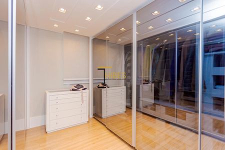 9_photo/94dce37cf9.0fca3daec1aa15fd-ATLAS-3f0e1ab8-8c74-48a5-9e9f-9e6187aa69f6.jpg de apartamento para alugar com 5 quartos, 300m² em Água Verde, Curitiba