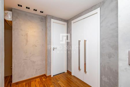 91_photo/94dce37cf9.0fca3daec1aa15fd-ATLAS-4172018d-80eb-40fe-a440-95e9ce6b0eff.jpg de apartamento para alugar com 4 quartos, 230m² em Água Verde, Curitiba
