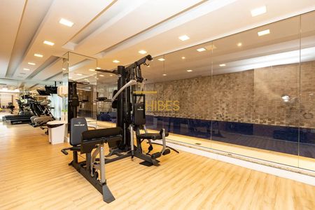 11_photo/94dce37cf9.0fca3daec1aa15fd-ATLAS-e0f44a14-ed9e-4fe6-8266-416dc71683a7.jpg de apartamento para alugar com 5 quartos, 300m² em Água Verde, Curitiba