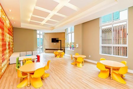 7_photo/94dce37cf9.0fca3daec1aa15fd-ATLAS-ecdd298a-dea2-49ae-850d-439ff66b14c4.jpg de apartamento à venda com 5 quartos, 300m² em Água Verde, Curitiba