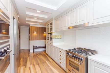 11_photo/94dce37cf9.0fca3daec1aa15fd-ATLAS-ff945e0e-e4bd-489c-96d9-88af7d8e8742.jpg de apartamento para alugar com 5 quartos, 300m² em Água Verde, Curitiba