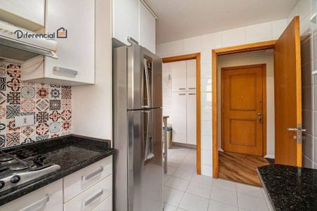 7_photo/94dce37d1f.74ac99371cefd931-ATLAS-61e1a3eb-759a-4357-801e-d0b689da24f3.jpg de apartamento à venda com 3 quartos, 105m² em Água Verde, Curitiba