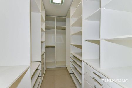 4_photo/94dce37e5d.092c680eb5162aa2-ATLAS-28c4e239-bad2-40b6-8b8e-58a41569e1b9.jpg de apartamento à venda com 4 quartos, 190m² em Água Verde, Curitiba