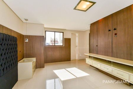 5_photo/94dce37e5d.092c680eb5162aa2-ATLAS-42ccf16b-c579-43a8-a63a-b58934d66bb9.jpg de apartamento à venda com 4 quartos, 190m² em Água Verde, Curitiba