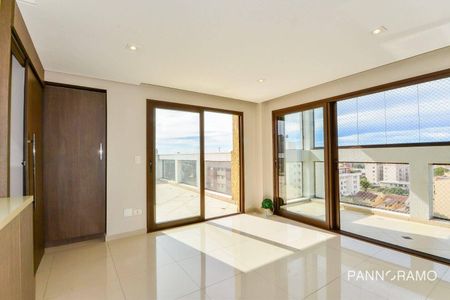 14_photo/94dce37e5d.092c680eb5162aa2-ATLAS-a6e568cf-5247-4497-ad56-c3bdccebc150.jpg de apartamento à venda com 4 quartos, 190m² em Água Verde, Curitiba