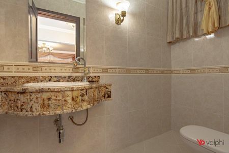 9_photo/94dce37e5f.48d762983a57b806-ATLAS-7f1c0784-283b-45aa-8a9e-053de35f9ce6.jpg de casa à venda com 3 quartos, 185m² em Água Verde, Curitiba