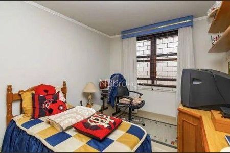 11_photo/94dce37e5f.48d762983a57b806-ATLAS-d2ecff13-a91c-43b2-a319-d02eab25f371.jpg de casa à venda com 3 quartos, 185m² em Água Verde, Curitiba