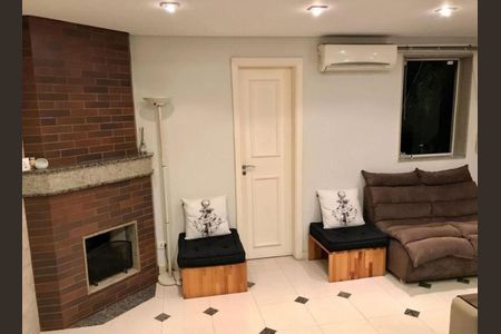 12_photo/94dce37e6b.066cb10c4ae45710-ATLAS-935b4a8d-0349-4e7c-a0ac-30710c8cbc10.jpg de apartamento à venda com 3 quartos, 170m² em Água Verde, Curitiba