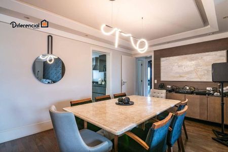 3_photo/94dce37e6b.3b01ff20f621fd7c-ATLAS-b4c0c9d0-48a4-4a4f-8f6c-50b1ed0d3b45.jpg de apartamento à venda com 3 quartos, 109m² em Água Verde, Curitiba