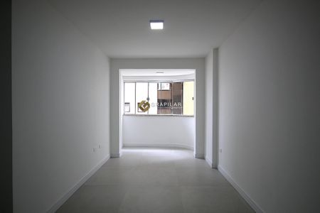 8_photo/94dce37ea7.cd0e1b8ac142a368-ATLAS-18330275-9759-4db4-9cca-452e18a5d4ab.jpg de apartamento à venda com 3 quartos, 104m² em Água Verde, Curitiba