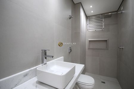 30_photo/94dce37ea7.cd0e1b8ac142a368-ATLAS-b3515292-9957-4bcc-a87f-ebfb9c21268f.jpg de apartamento à venda com 3 quartos, 104m² em Água Verde, Curitiba