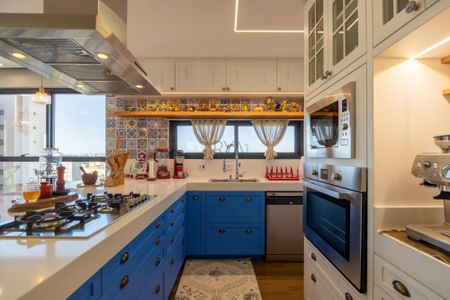 8_photo/94dce37ee9.b11d2c5b635c8ec8-ATLAS-2a0b74d6-0e02-4a6f-80b9-cca6fcb8a607.jpg de apartamento à venda com 3 quartos, 145m² em Água Verde, Curitiba