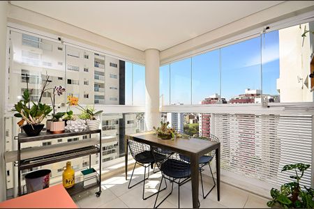 4_photo/94dce37f5d.d9d71548994f30d8-ATLAS-e64d73ce-9e36-4f4b-8f68-eea9a5bf6939.jpg de apartamento à venda com 2 quartos, 86m² em Água Verde, Curitiba