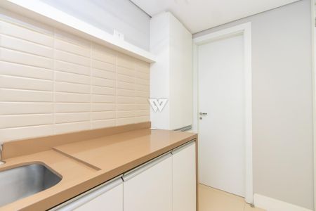 7_photo/94dce37f6f.04cd2139f0efbdfe-ATLAS-16f3ebf6-350e-4f9d-9fac-89c557b8cb02.jpg de apartamento à venda com 2 quartos, 120m² em Água Verde, Curitiba