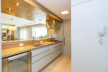 11_photo/94dce37f6f.04cd2139f0efbdfe-ATLAS-223896b0-521b-41aa-8e7d-971d7c992b2b.jpg de apartamento à venda com 2 quartos, 120m² em Água Verde, Curitiba