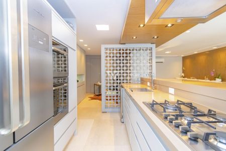 12_photo/94dce37f6f.04cd2139f0efbdfe-ATLAS-5c0110de-97e3-4180-99b5-d58b28b58f5e.jpg de apartamento à venda com 2 quartos, 120m² em Água Verde, Curitiba