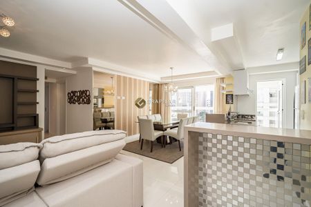 3_photo/94dce37f6f.ffbac4d739fca716-ATLAS-47b7a67f-dcf7-42b9-a8a8-34c87ac11a34.jpg de apartamento à venda com 3 quartos, 120m² em Água Verde, Curitiba