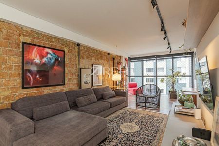 3_photo/94dce37f79.3c4e2514193b1f4a-ATLAS-fddd7c1b-253f-4092-a86b-9caed96e7183.jpg de apartamento à venda com 2 quartos, 145m² em Água Verde, Curitiba