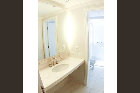 8_photo/94dce37f87.f2c8c659ffa0a6bc-ATLAS-1aa35aee-f8c0-4e57-8e66-44b7ac570436.jpg de apartamento à venda com 4 quartos, 226m² em Água Verde, Curitiba