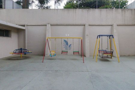 4_photo/94dce37fb5.10655cb5bd00a8f7-ATLAS-1a7b028b-892f-4161-86be-032df514c4ec.jpg de apartamento para alugar com 3 quartos, 120m² em Água Verde, Curitiba