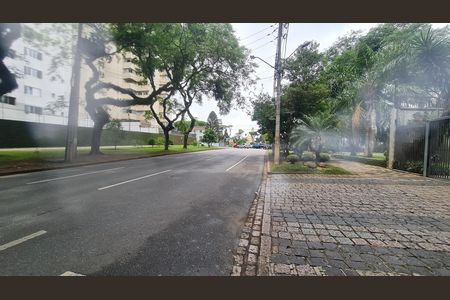 4_photo/94dce38017.15b6df7df939a2a1-ATLAS-082d448f-3b45-4e54-9d88-166b8cc834bb.jpg de apartamento à venda com 3 quartos, 127m² em Água Verde, Curitiba