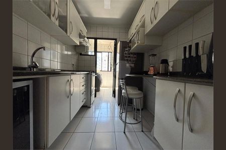 17_photo/94dce38019.f0ecc906b832f777-ATLAS-a11bc4db-96d2-4025-81f3-e7193c00ee4b.jpg de apartamento à venda com 3 quartos, 76m² em Água Verde, Curitiba