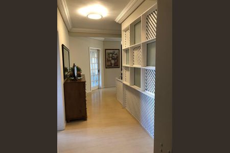 3_photo/94dce3801f.1c3a6e9c3b6373ba-ATLAS-6c0b1634-84b1-4d61-9e75-1fdccfc5bbe2.jpg de casa à venda com 4 quartos, 300m² em Água Verde, Curitiba