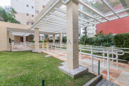 25_photo/94dce3802b.28f6ec5d72603be5-ATLAS-f42a3abb-cd0c-466e-b5a6-c4e1809ca5fd.jpg de apartamento à venda com 2 quartos, 73m² em Água Verde, Curitiba