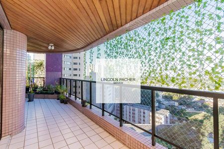 2_photo/94dce38031.a3136cccffe5a397-ATLAS-d8000ae5-1a2b-44c4-9fde-c51a93b3eb2b.jpg de apartamento à venda com 3 quartos, 181m² em Água Verde, Curitiba