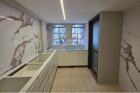 6_photo/94dce38041.3a3bf1b52b65ced1-ATLAS-659b4b79-c17e-4e78-a731-3f291148d25f.jpg de apartamento à venda com 3 quartos, 114m² em Água Verde, Curitiba