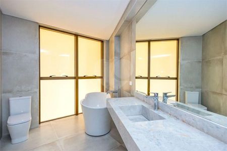 9_photo/94dce38041.aafc750051720c32-ATLAS-2a74b402-e2f3-45f7-95ce-e8a147d6e372.jpg de apartamento à venda com 3 quartos, 270m² em Água Verde, Curitiba