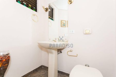 5_photo/94dce3804d.2b65077af0a8b1f2-ATLAS-9f90aaab-01b6-4d5d-a294-2db52d88e354.jpg de apartamento à venda com 3 quartos, 221m² em Água Verde, Curitiba