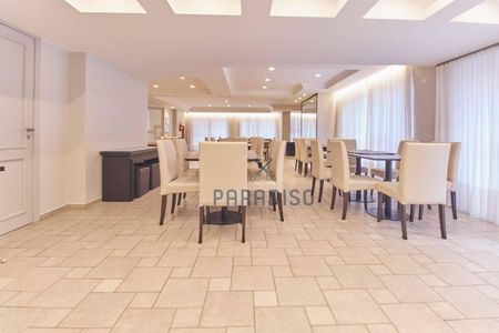 42_photo/94dce3804d.2b65077af0a8b1f2-ATLAS-aae366ad-6c5d-49b9-abce-0de97fe7cf6d.jpg de apartamento à venda com 3 quartos, 221m² em Água Verde, Curitiba