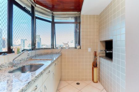 2_photo/94dce3804d.76d9863a59964c5b-ATLAS-c3f76e04-f8fa-4a10-8ca9-ff28faef555b.jpg de apartamento para alugar com 3 quartos, 180m² em Água Verde, Curitiba