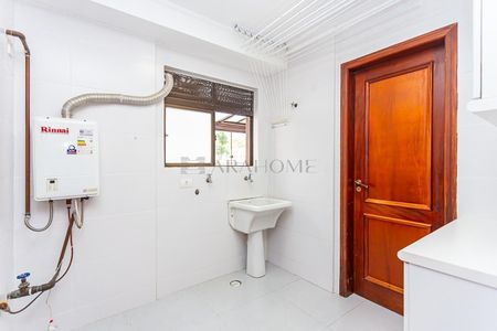 39_photo/94dce3804f.76d9863a59964c5b-ATLAS-45ee4664-9c8d-447c-ada1-6bf84a0e8f33.jpg de apartamento à venda com 3 quartos, 168m² em Jardim Botânico, Curitiba