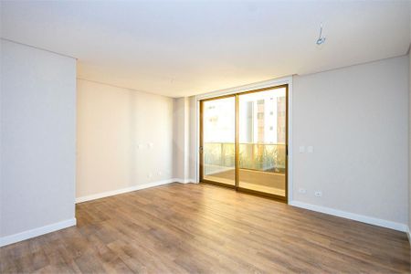 6_photo/94dce38055.42fc04046762a4be-ATLAS-10ef40da-8bc2-4878-8f07-9be2c83585c5.jpg de apartamento à venda com 3 quartos, 233m² em Água Verde, Curitiba