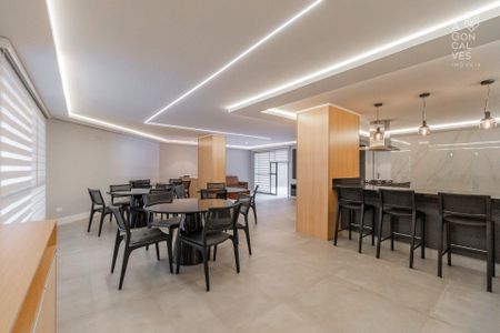 2_photo/94dce3805b.3f7e90f6b27133da-ATLAS-03f2a8a4-358f-4bd7-9887-068bdbbf1d32.jpg de apartamento à venda com 4 quartos, 252m² em Água Verde, Curitiba