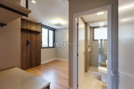 4_photo/94dce3805b.e845bac901f7f80d-ATLAS-25d0a88b-9e26-4ba3-aca4-79e0d28bc0f2.jpg de apartamento à venda com 3 quartos, 156m² em Água Verde, Curitiba