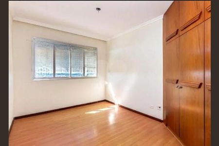 3_photo/94dce3807d.3a37fa67e20dd3de-ATLAS-0dea1b38-90cf-4e15-ad60-07fe9dc5e96c.jpg de apartamento à venda com 4 quartos, 240m² em Água Verde, Curitiba