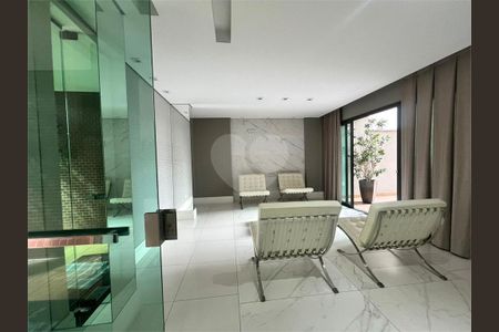 14_photo/94dce38083.76c9ba83eeb181e8-ATLAS-3bf75e85-c31f-4e1c-ae76-8d5fbc2ea379.jpg de apartamento à venda com 2 quartos, 146m² em Água Verde, Curitiba