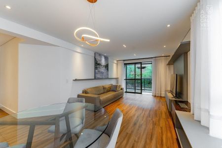 12_photo/94dce380a3.1cf4a51e5a828524-ATLAS-33e499c8-3ca5-46aa-a96b-ae9e1b83c576.jpg de apartamento para alugar com 3 quartos, 140m² em Água Verde, Curitiba